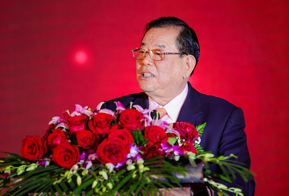 德業(yè)人將用心堅(jiān)守使命,<br>為實(shí)現(xiàn)夢(mèng)想不懼櫛風(fēng)沐雨、砥礪前行。